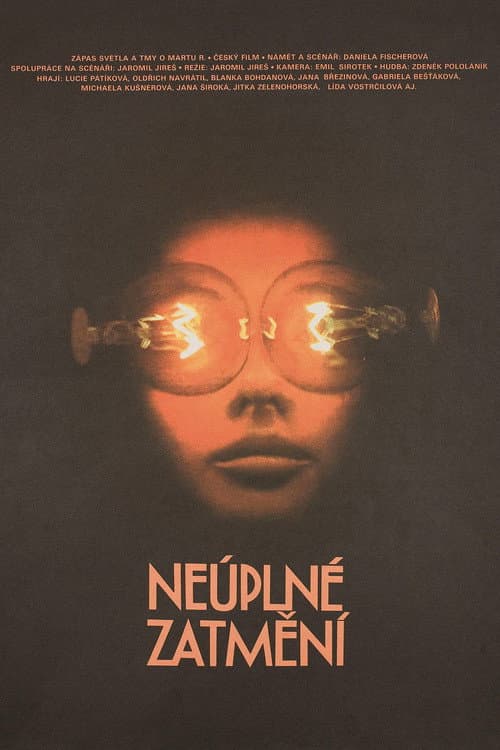 Neúplné zatmění poster